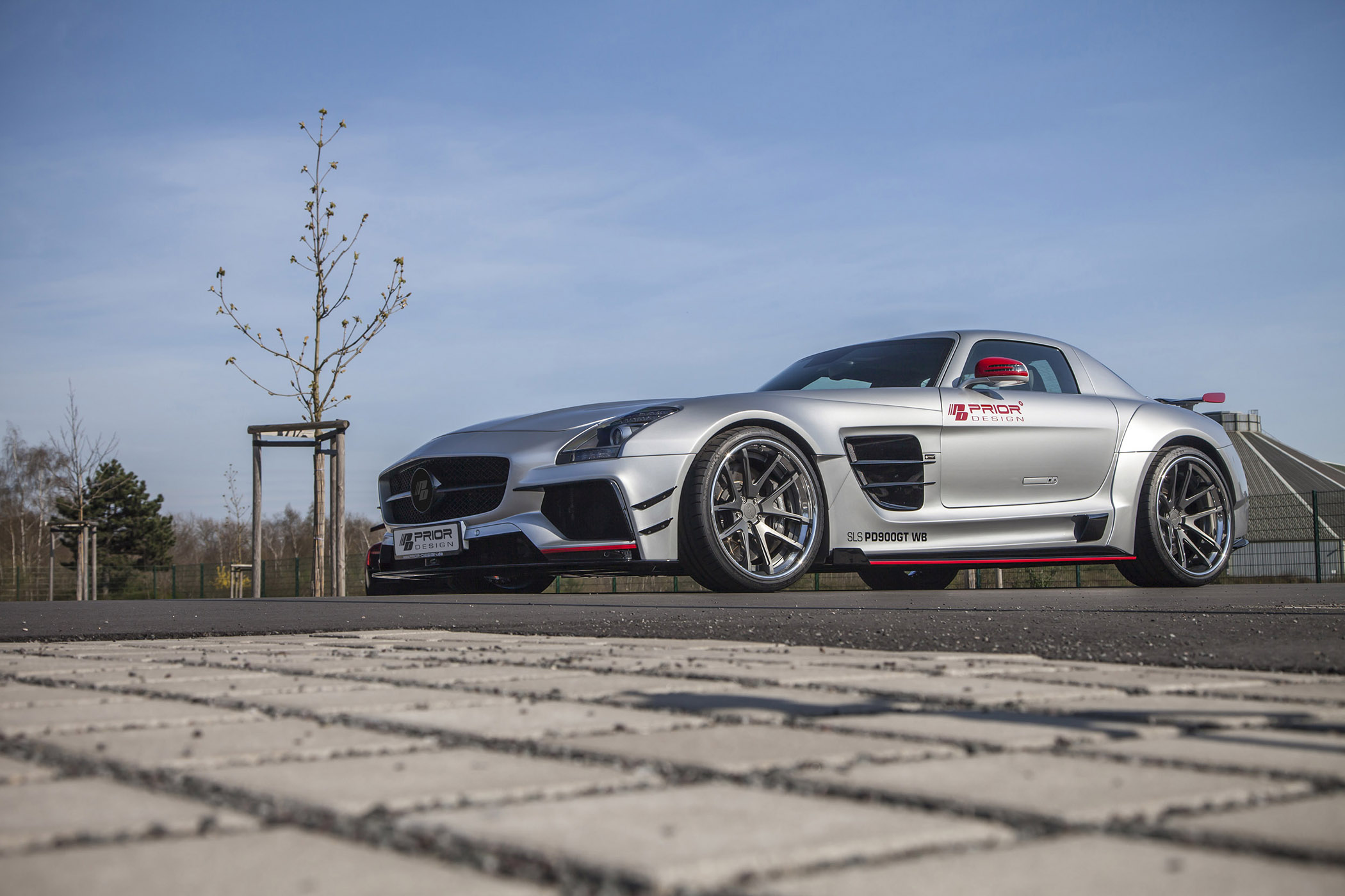 Mercedes Benz SLS AMG prior Design