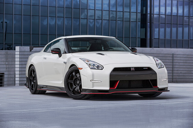 2015 Nissan GT-R NISMO Front Angle