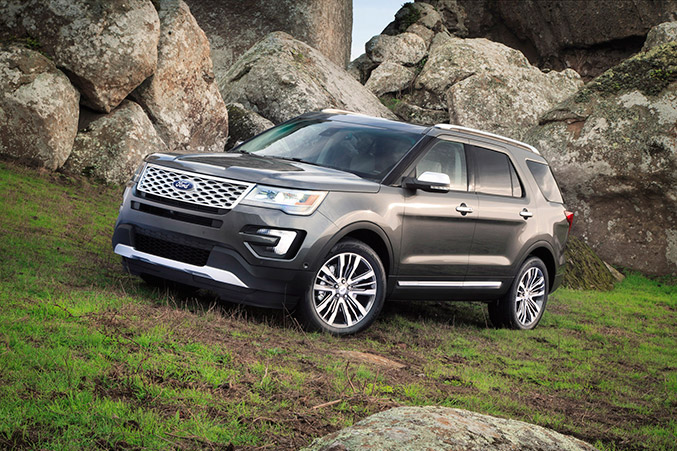 2016 Ford Explorer Front Angle