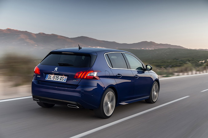 2015 Peugeot 308 GT Rear Angle