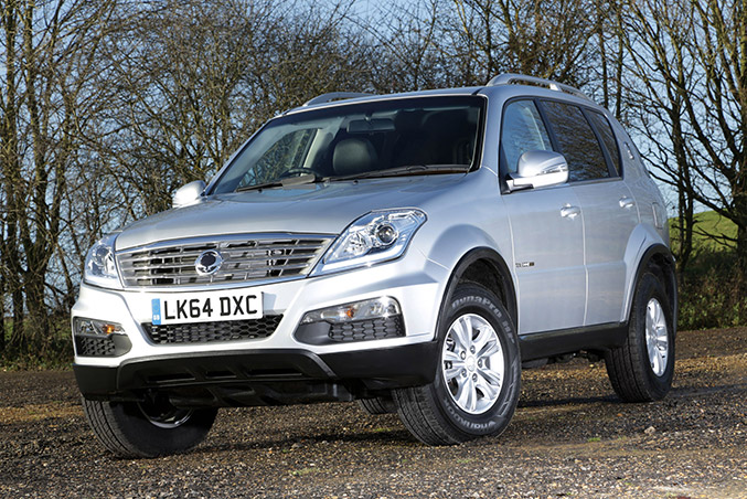 2015 SsangYong Rexton W CSX Front Angle