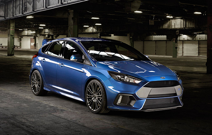 2016 Ford Focus RS Front Angle