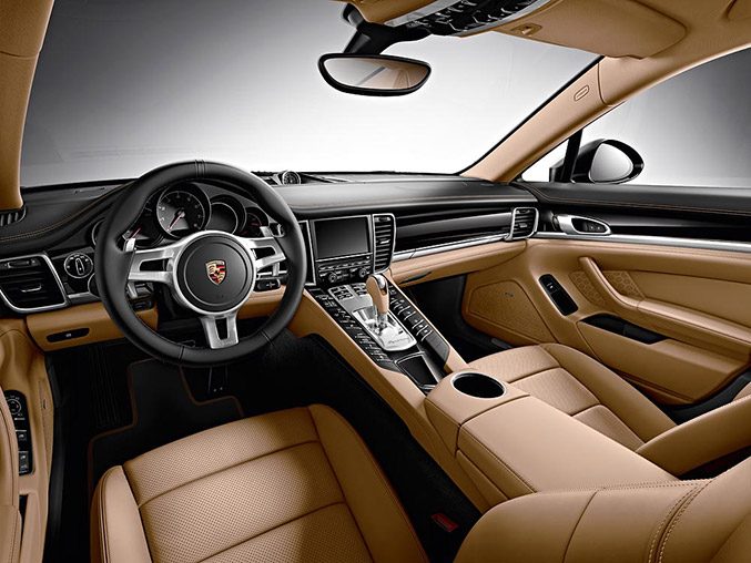2015 Porsche Panamera Edition Interior