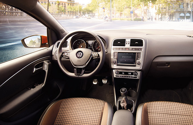 2015 Volkswagen Polo Original Interior