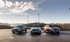 thumbnail Mercedes-Benz Cars delivers 590,999 passenger cars in Q1, achieves double-digit growth