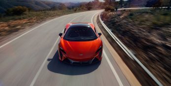 thumbnail McLaren Artura makes its Italian debut at the first edition of the Milano Monza open-air motor show