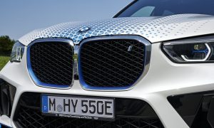 thumbnail Starting signal for the CO2-free mobility of the future: Visitors can experience BMW iX5 Hydrogen in action for the first time at IAA Mobility 2021