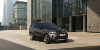 thumbnail Land Rover UK introduces New Discovery Metropolitan Edition and 23MY updates to Defender