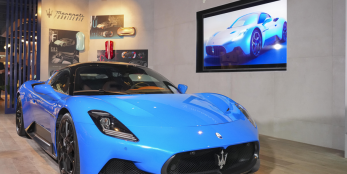 thumbnail Maserati celebrates the launch of Situ Live with the MC20