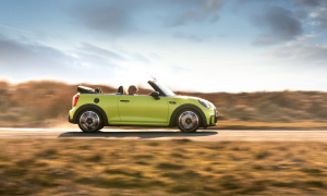 thumbnail MINI Convertible undefeated as Carbuyer’s ‘Best Convertible’