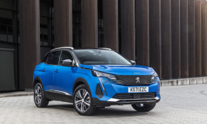 thumbnail PEUGEOT reveals updated 3008 and 5008 models