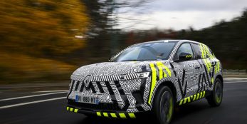 thumbnail Renault reveals more of its All-New SUV, AUSTRAL