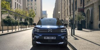 thumbnail Citroën reveals new C5 Aircross: absolute comfort in a more assertive and prestigious SUV design