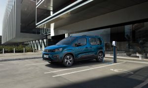 thumbnail PEUGEOT MPV range now exclusively available as fully electric vehicles
