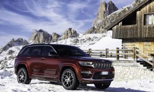 thumbnail Jeep® Grand Cherokee 4xe now available to pre-order in the UK