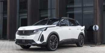 thumbnail PEUGEOT takes fourth place in 2022 Driver Power survey