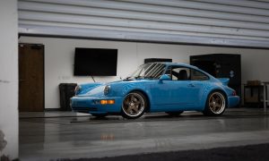 thumbnail Everrati completes build of first redefined electric Porsche 911 (964) for US market
