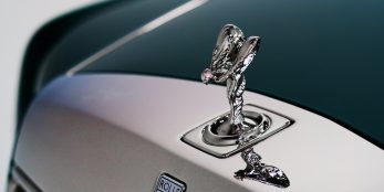 thumbnail Rolls-Royce unveils Bespoke Phantom ‘The Six Elements’ in Dubai featuring hand-painted Sacha Jafri artwork