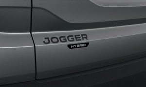 thumbnail Dacia electrifies seven-seat Jogger creating its first ever Hybrid