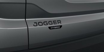 thumbnail Dacia electrifies seven-seat Jogger creating its first ever Hybrid