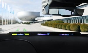thumbnail The BMW Panoramic Vision: New head-up display across the entire width of the windscreen will be in series production in 2025