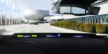 thumbnail The BMW Panoramic Vision: New head-up display across the entire width of the windscreen will be in series production in 2025
